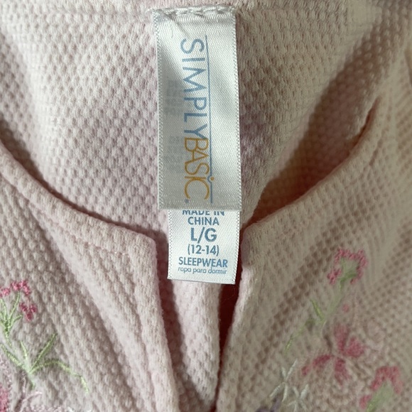 Short sleeve lightweight robe. - Picture 2 of 3